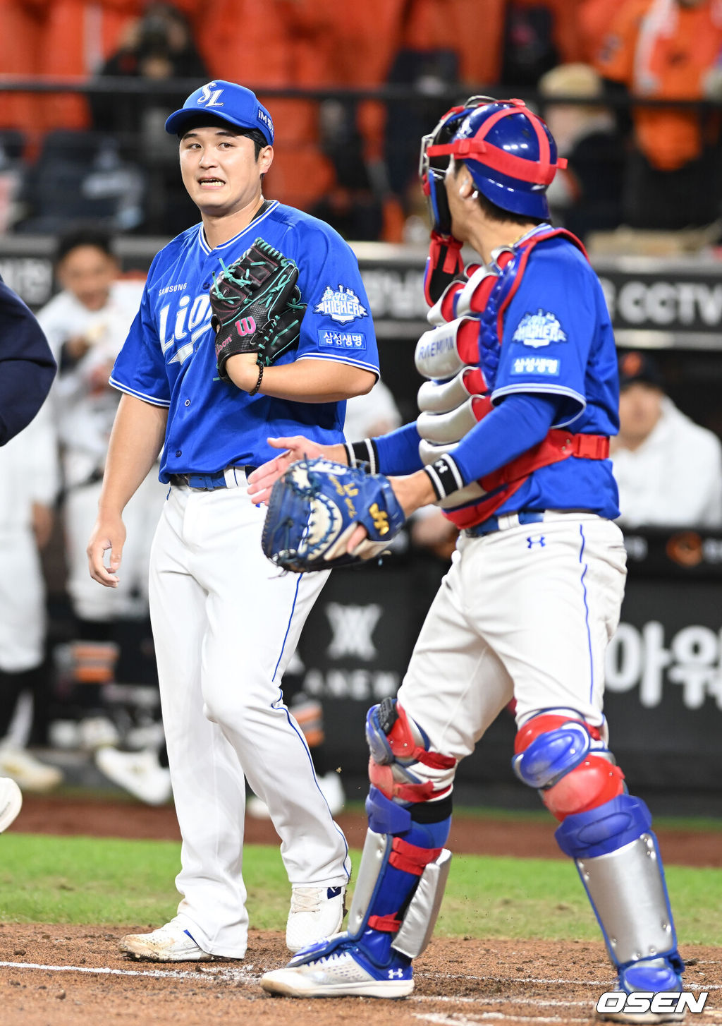 24일 오후 대전 한화생명볼파크에서 2025 신한 SOL Bank KBO리그 포스트시즌 플레이오프 5차전 한화 이글스와 삼성 라이온즈의 경기가 열렸다.한화는 코디 폰세, 삼성은 최원태를 선발 투수로 내세웠다.1회말 1사 2,3루 최원태가 노시환에게 적시타를 맞고 아쉬워하고 있다. 2025.10.24 /spjj@osen.co.kr