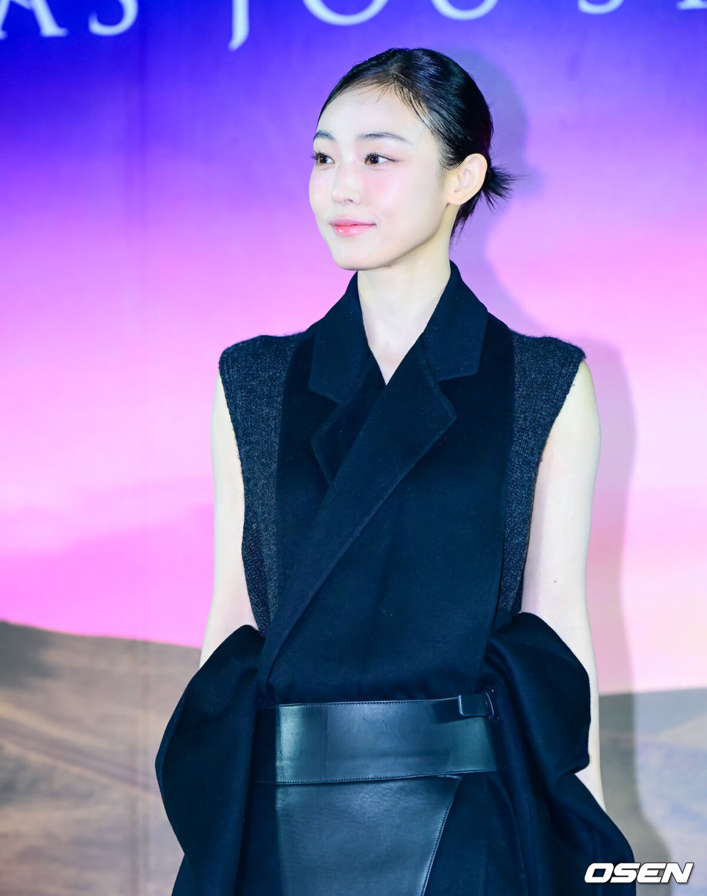 5일 오전 서울 용산구 용산 CGV에서 넷플릭스 시리즈 ‘당신이 죽였다’ 제작발표회가 열렸다.‘당신이 죽였다’는 죽거나 죽이지 않으면 벗어날 수 없는 현실 앞에서 살인을 결심한 두 여자가 예상치 못한 사건에 휘말리며 벌어지는 이야기를 그린 넷플릭스 시리즈다.배우 전소니가 포토타임을 하고 있다. 2025.11.05 /jpnews@osen.co.kr