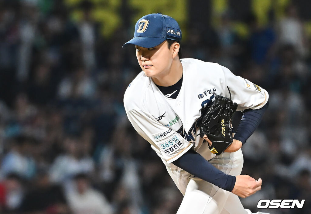 4일 창원NC파크에서 2025 신한 SOL 뱅크 KBO 리그 NC 다이노스와 SSG 랜더스의 경기가 열렸다. 홈팀 NC는 라일리가, 방문팀 SSG는 김광현이 선발 출전했다. NC 다이노스 임지민이 역투하고 있다. 2025.10.04 / foto0307@osen.co.kr