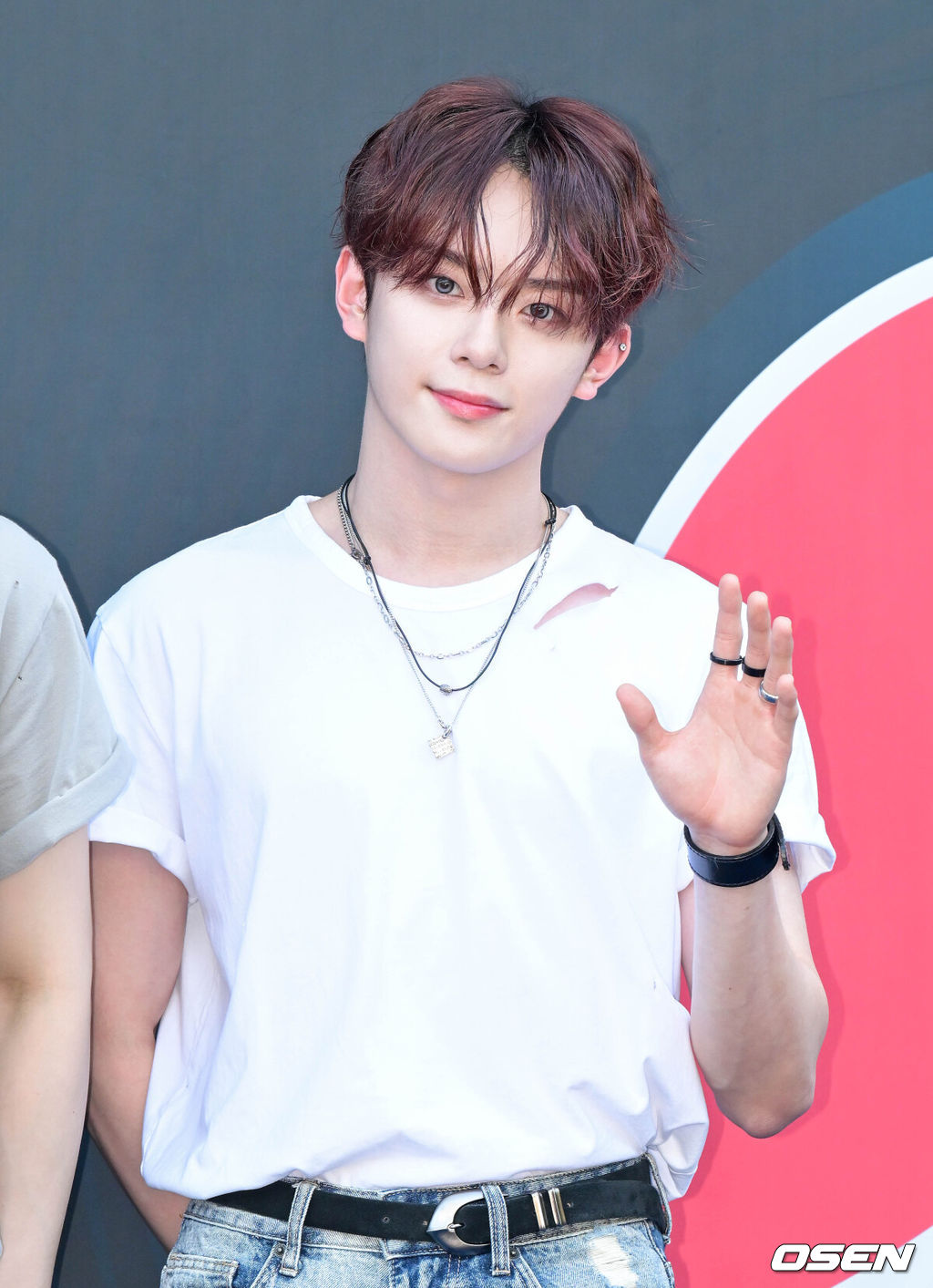 5일 오후 서울 잠실실내체육관에서 '펩시 썸머 페스타 2023' 포토월 행사가 열렸다.베리베리 강민이 포즈를 취하고 있다. 2023.08.05 /cej@osen.co.kr 