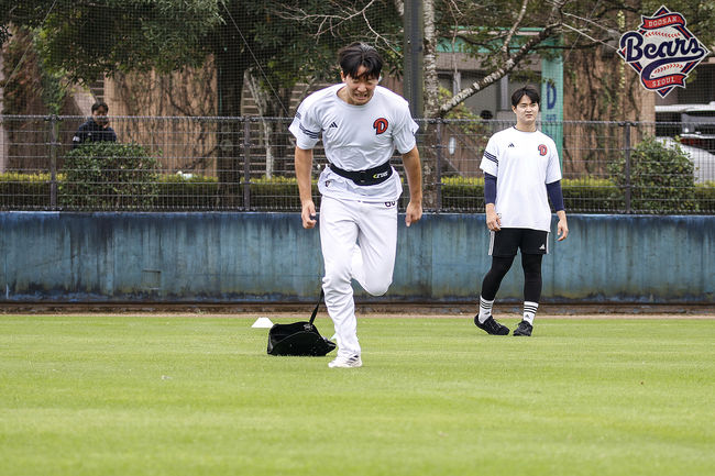 두산 베어스 제공