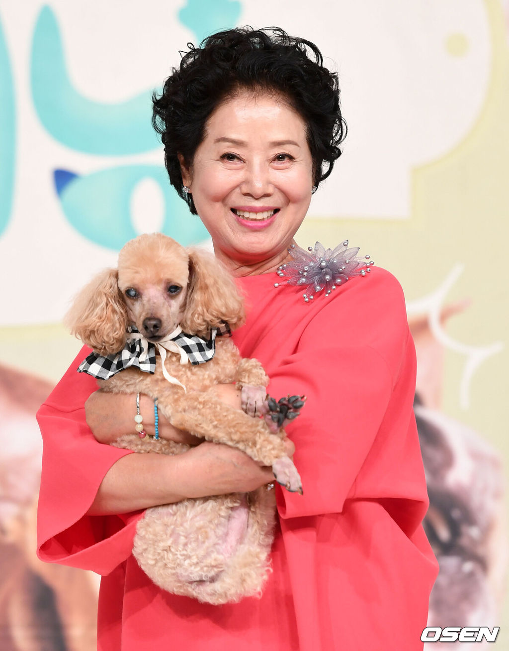 12일 오후 서울 영등포 타임스퀘어 아모리스홀에서 tvN '대화가 필요한 개냥' 제작발표회가 열렸다.배우 선우용여가 포토타임을 갖고 있다. /sunday@osen.co.kr