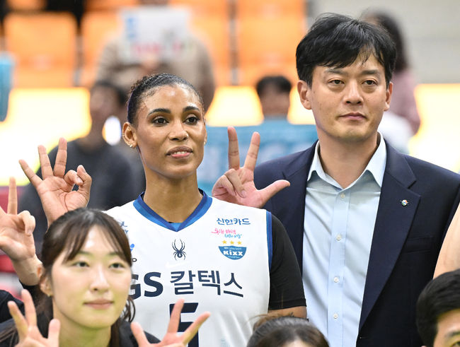 GS칼텍스 연패 탈출 이끈 '투혼의 실바'