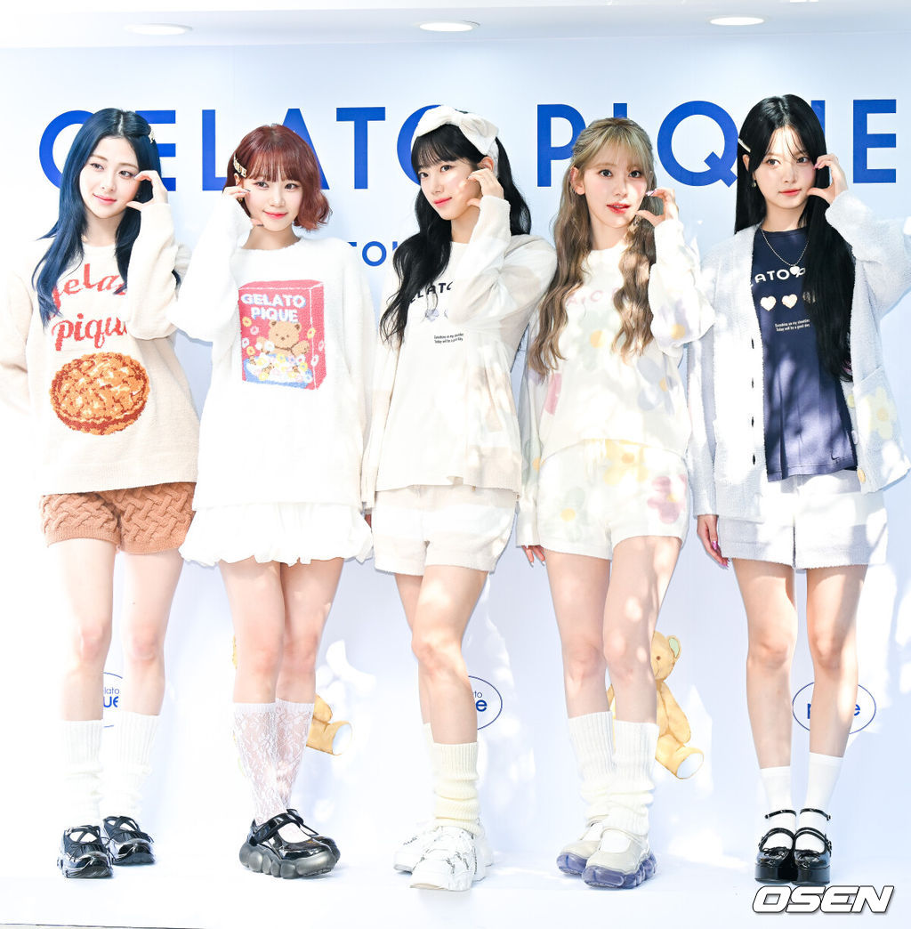 [OSEN=박준형기자] 3일 오후 서울 용산구 한남동 젤라또 피케 그랑 메종 한남에서 브랜드 '젤라또피케' 한국 론칭 기념 오픈파티 행사가 진행됐다.이날 행사에는 박규빈과 이주빈, 르세라핌이 참석해 자리를 빛냈다.르세라핌이 포즈를 취하고 있다.  2024.09.03 / soul1014@osen.co.kr