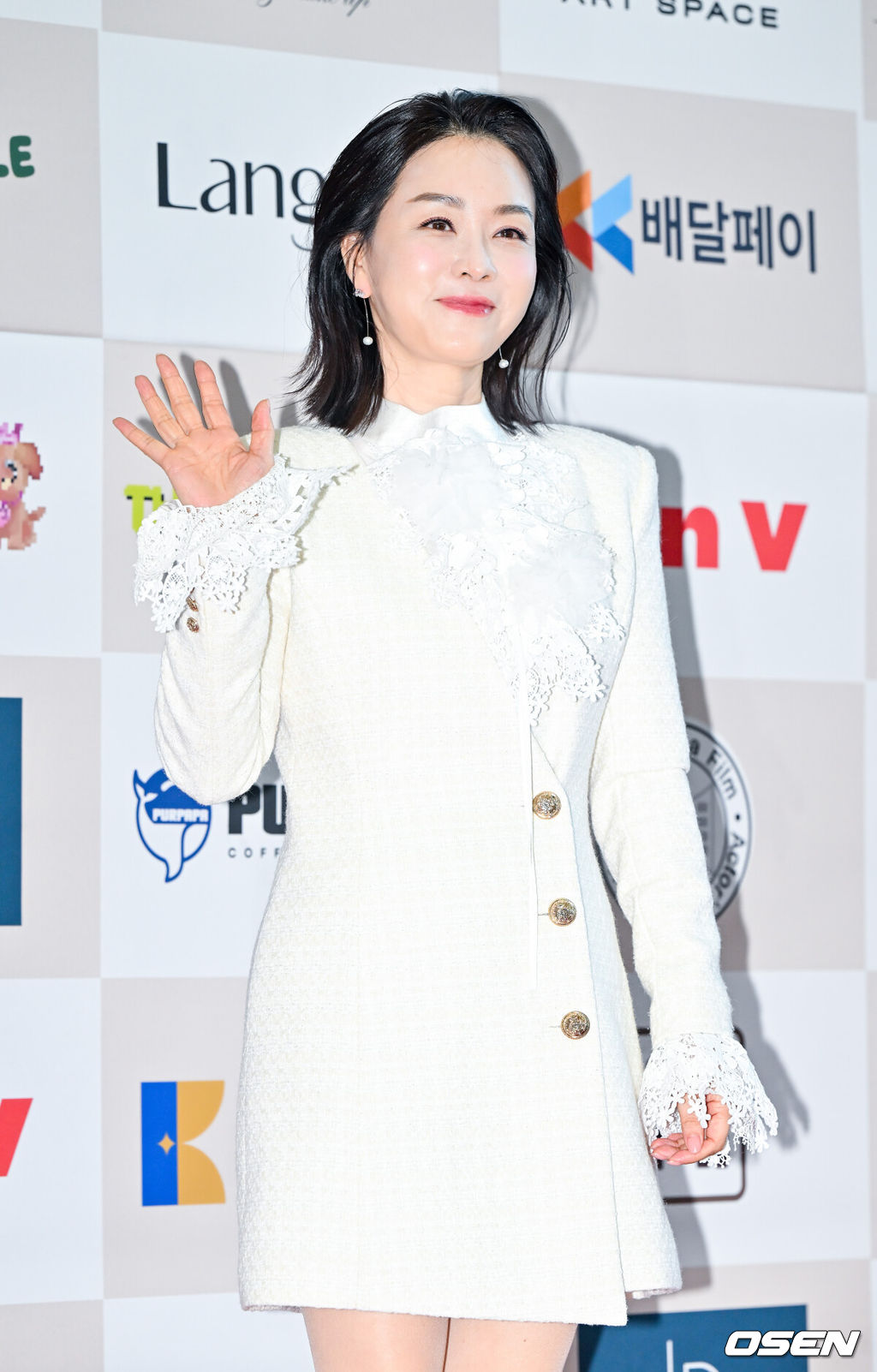 18일 오후 서울 강남구 논현동 건설회관에서 '제 44회 황금 촬영상 시상식'이 진행됐다.황금 촬영상 시상식은 한국촬영감독협회가 주최하고 에이치엘컴퍼니가 주관하며, 1977년 첫 개최 이후 한국 영화의 역사와 함께한 명실상부한 최고의 영화 시상식이다.배우 김정난이 포즈를 취하고 있다. 2024.11.18 / soul1014@osen.co.kr