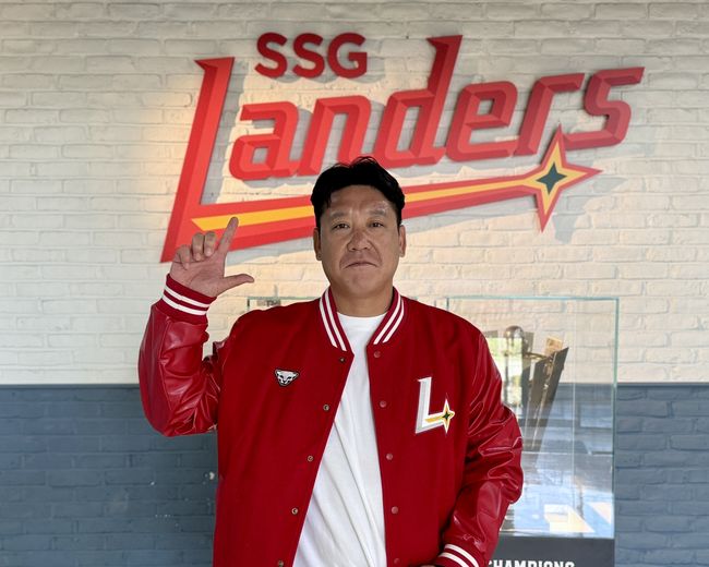 SSG 조동찬 코치 / SSG 랜더스 제공