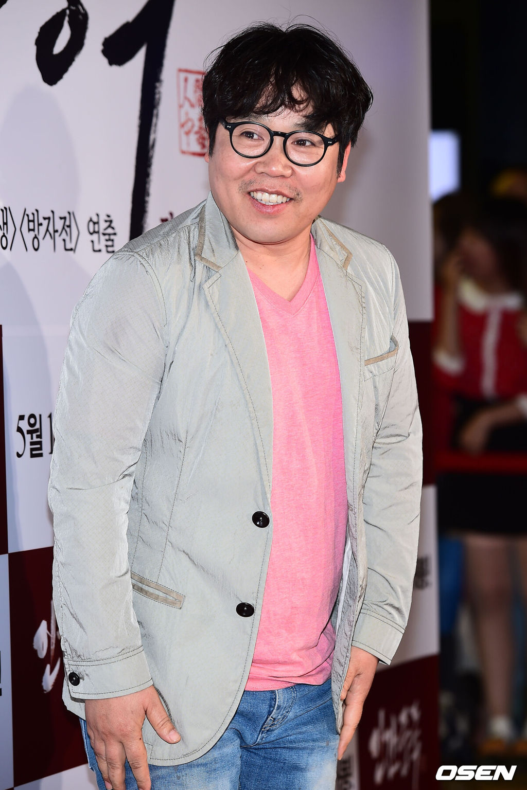 12일 오후 서울 코엑스 메가박스에 진행된 영화 '인간중독'(감독 김대우) VIP 시사회에서 배우 정윤표가 포즈를 취하고 있다배우 송승헌, 임지연, 조여정, 온주완, 유해진 등이 출연하는 영화 '인간중독'은 1969년 베트남전을 배경으로 아내가 있는 엘리트 군인 김진평(송승헌)이 엄격한 위계질서와 상하관계로 맺어진 군 관사 안에서 부하의 아내 종가흔(임지연)과 벌어지는 남녀의 비밀스럽고 파격적인 러브 스토리를 그린 작품.'인간중독'은 오는 14일 개봉한다./soul1014@osen.co.kr