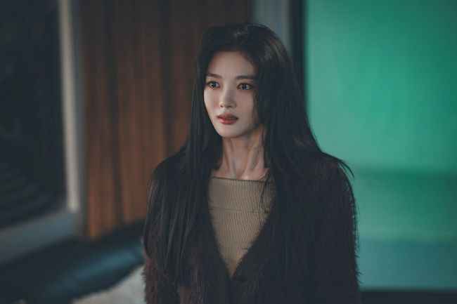 티빙 '친애하는 X', 김유정 인스타그램 제공