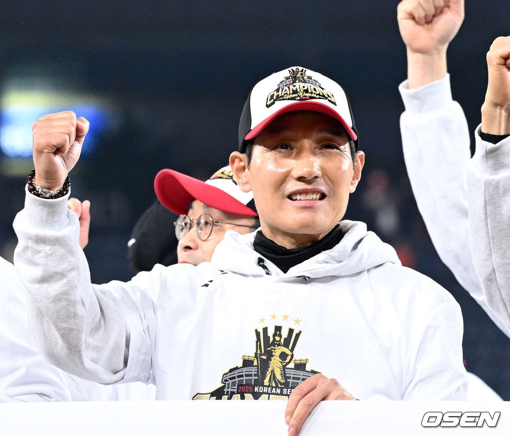 LG 염경엽 감독 2025.10.31 /sunday@osen.co.kr