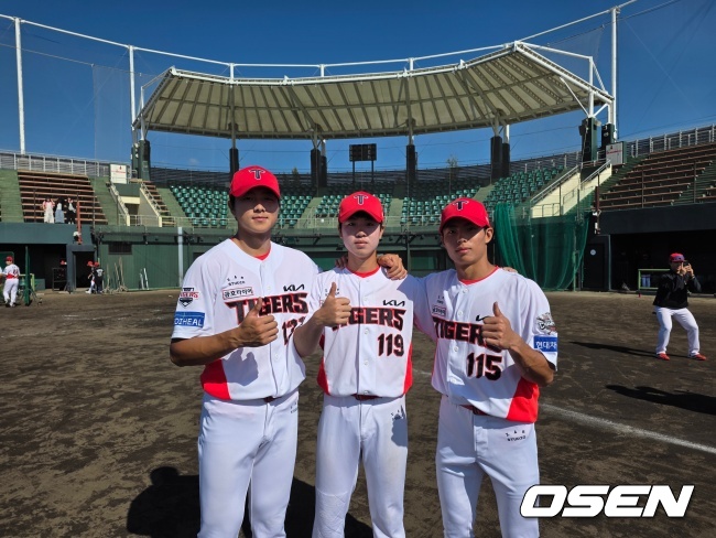 오키나와 마무리캠프에 참가한 2026 신인 박종혁 한준희 김민규(왼쪽부터)./KIA 타이거즈 제공
