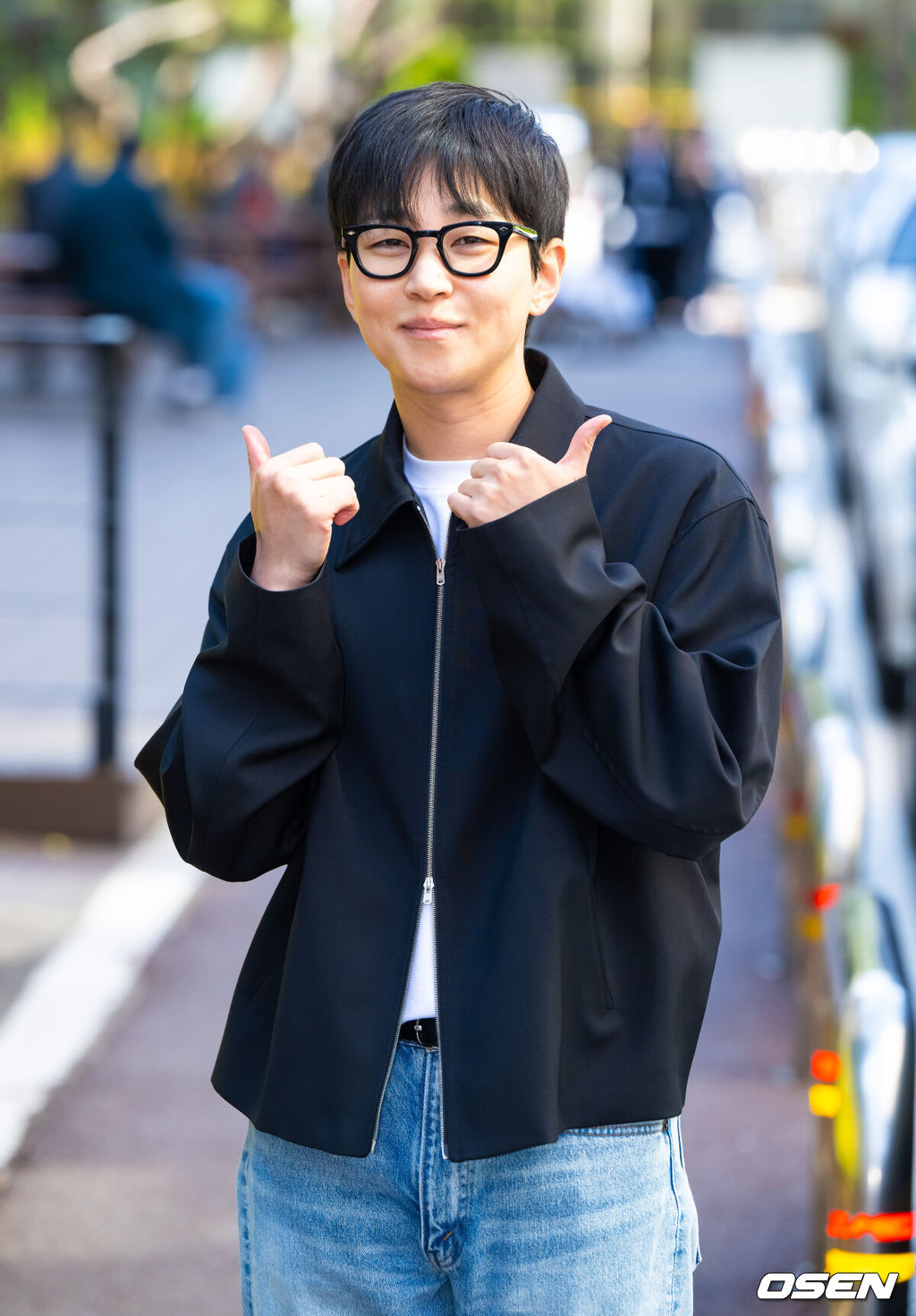 15일 오후 서울 영등포구 여의도 KBS 신관에서 KBS 2TV '더 시즌즈 - 박보검의 칸타빌레' 녹화가 진행됐다.이번 방송에는 이승철과 치즈, 딘딘, 박은태, 차지연이 출연한다. 가수 딘딘이 포즈를 취하고 있다. 2025.04.15 / soul1014@osen.co.kr