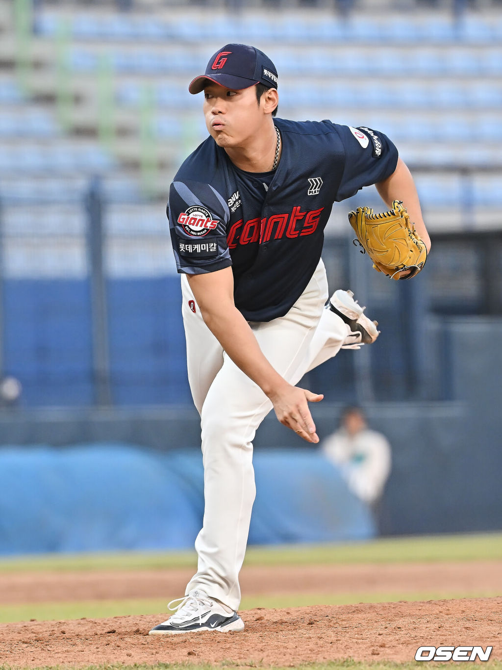 29일 창원 마산야구장에서 2025 울산-KBO Fall League NC 다이노스와 롯데 자이언츠의 경기가 열렸다. NC 다이노스는 홍재문이, 롯데 자이언츠는 박준우가 선발 출전했다. 롯데 자이언츠 김도규가 역투하고 있다. 2025.10.29 / foto0307@osen.co.kr