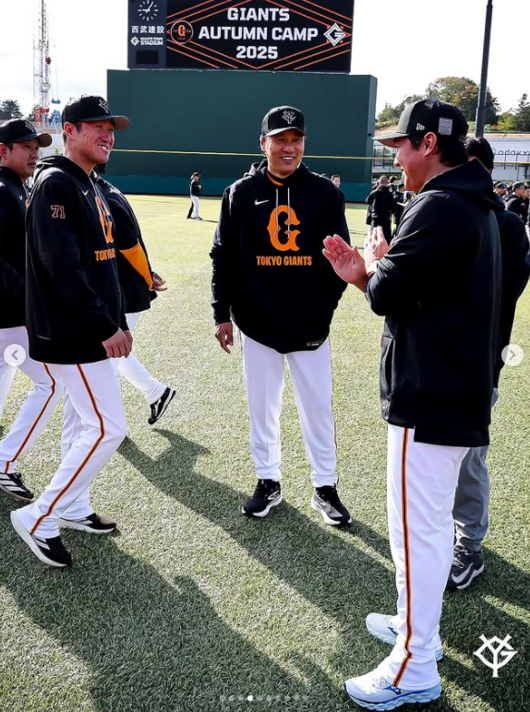 요미우리 자이언츠 SNS