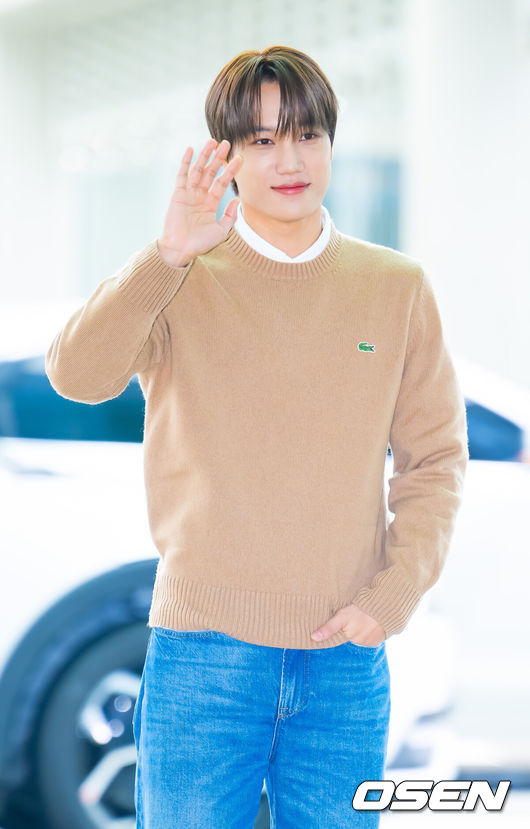 [OSEN=인천공항, 민경훈 기자] 엑소 카이가 4일 인천국제공항을 통해 해외 일정 차 프랑스 파리로 출국했다.<br /><br />카이는 프랑스 파리에서 파리패션위크 일정을 소화할 예정이다.<br /><br />카이가 출국장으로 향하고 있다. 2025.10.04 /rumi@osen.co.kr<br />