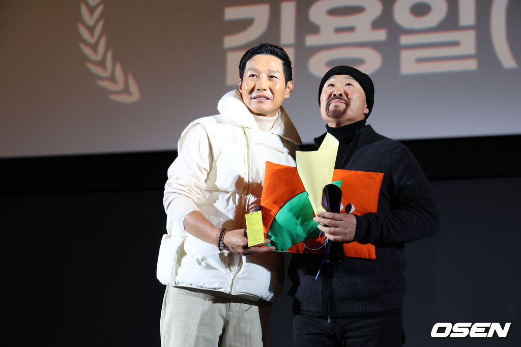 LG 트윈스 염경엽 감독과 김용일 수석 트레이닝 코치 / LG 트윈스 제공