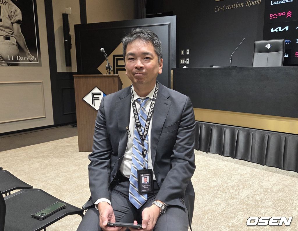 이토 나오야 파이터스 스포츠&엔터테인먼트 부본부장 / OSEN DB