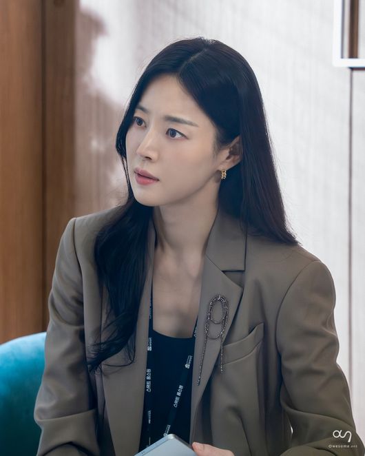 어썸이엔티 제공