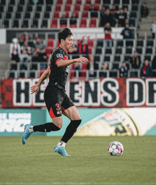 [사진] 미트윌란 소셜 미디어 계정