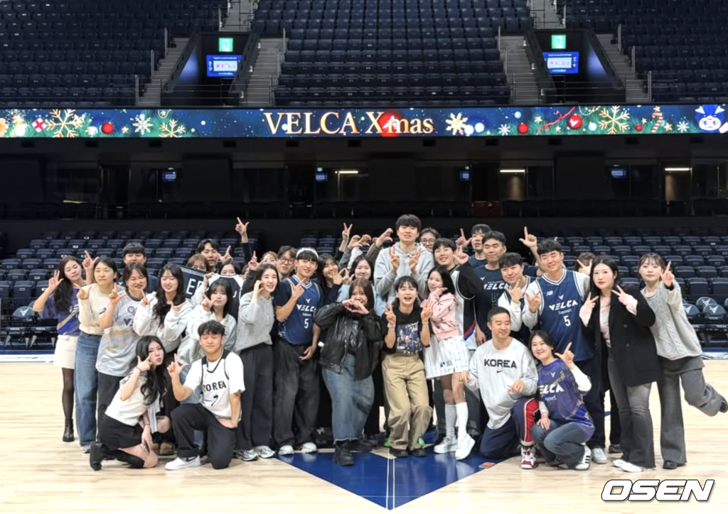 [사진] 나가사키에서 한국팬들과 만난 이현중