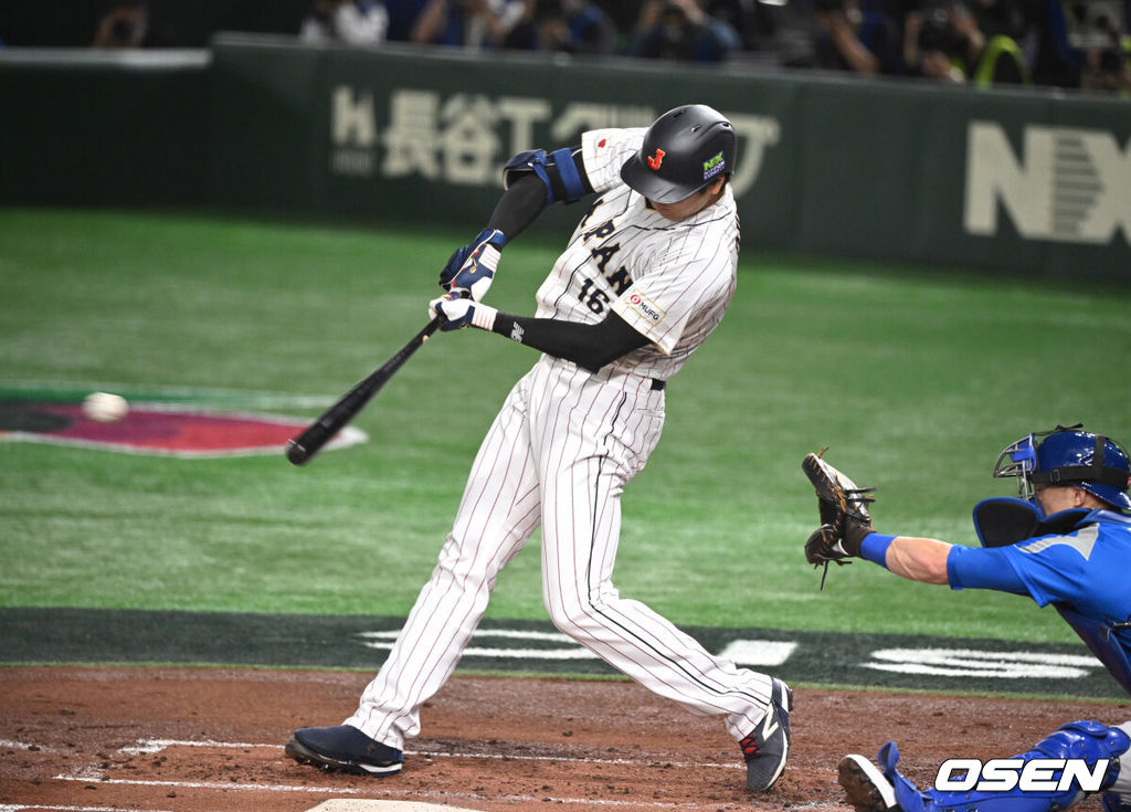 16일 도쿄 도쿄돔에서 2023 WBC(월드베이스볼클래식) 8강전 일본과 이탈리아의 경기가 벌어졌다.1회말 무사 1,2루 오타니가 내야 직선타로 물러나고 있다.2023.03.16/spjj@osen.co.kr