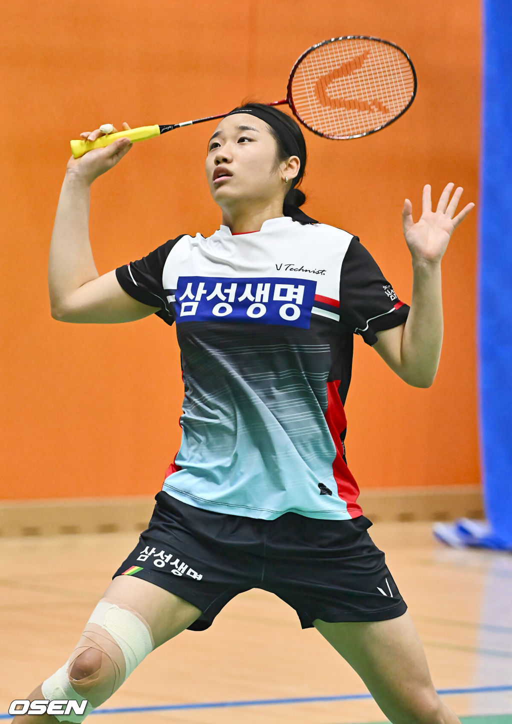 제105회 전국체육대회 배드민턴 대회가 9일 경남 밀양 배드민턴 경기장에서 열렸다. 올해 전국체육대회는 11일부터 17일까지 경남 김해종합운동장 등 75개 경기장에서 47개 정식 종목과 2개 시범 종목 경기가 펼쳐진다.부산 안세영(삼성생명)이 인천 심유진(인천국제공항공사스카이몬스)과 경기를 펼치고 있다. 2024.10.09 / foto0307@osen.co.kr