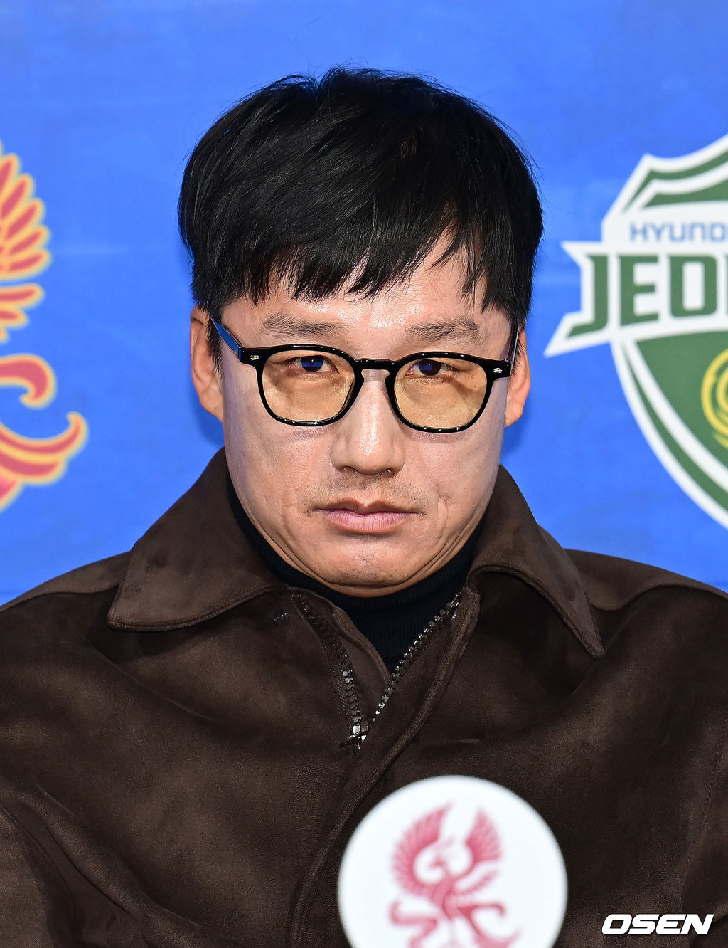 5일 오전 서울 종로구 대한축구협회 축구회관에서 2024-25 ACL 참가 K리그 4개팀 미디어데이 행사가 열렸다. K리그에서 광주 FC, 전북 현대, 울산 HD, 포항 스틸러스가 참가할 예정이다. 광주 이정효 감독이 미디어데이 행사에 참석하고 있다. 2025.02.05 / ksl0919@osen.co.kr