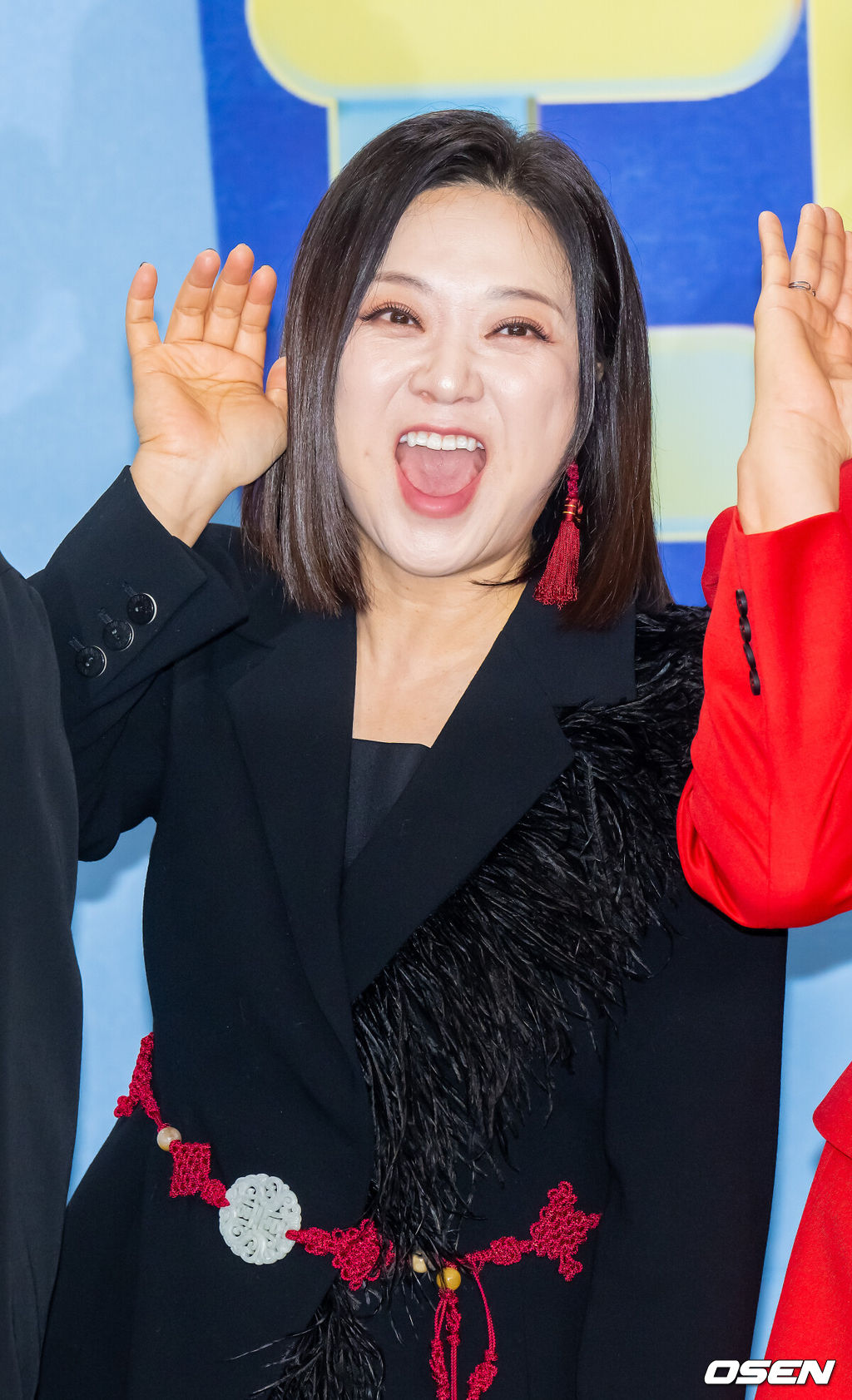  2025 KBS 연예대상이 20일 오후 서울 여의도 KBS 신관 공개홀에서 진행됐다.이날 가수 이찬원, 배우 이민정, 코미디언 문세윤이 MC를 맡았다. 시청자들의 사전 선호도 조사와 생방송 문자 투표로 결정되는 ‘최고의 프로그램상’은 ‘2025 KBS 연예대상’의 하이라이트로 손꼽힌다. 올해는 ‘개그콘서트’, ‘1박 2일’, ‘불후의 명곡’, ‘슈퍼맨이 돌아왔다’, ‘살림하는 남자들’, ‘사장님 귀는 당나귀 귀’, ‘신상출시 편스토랑’, ‘더 시즌즈’까지 총 8팀이 후보에 올랐다. 김숙이 포즈를 취하고 있다.   2025.12.20 / soul1014@osen.co.kr