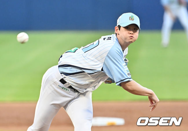 [OSEN=창원, 이석우 기자] 24일 창원NC파크에서 2025 신한 SOL 뱅크 KBO 리그 NC 다이노스와 KT 위즈의 경기가 열렸다. 홈팀 NC는 목지훈이, 방문팀 KT는 배제성이 선발 출전했다. NC 다이노스 전사민이 역투하고 있다. 2025.07.24 / foto0307@osen.co.kr