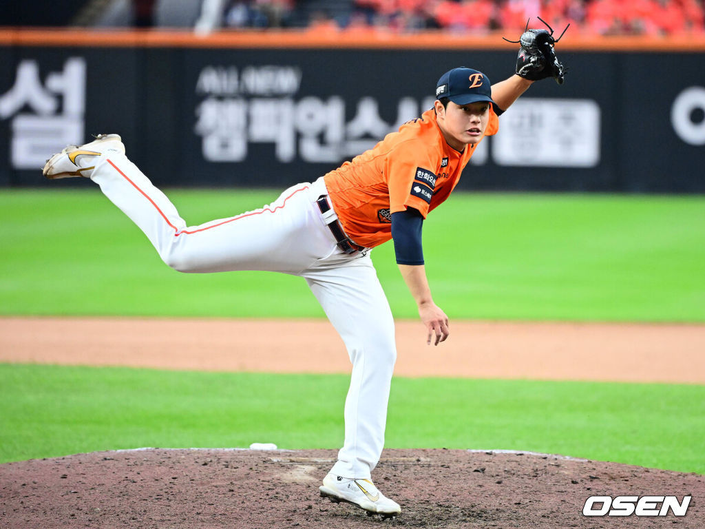 한화 문동주. 2025.10.18 / jpnews@osen.co.kr