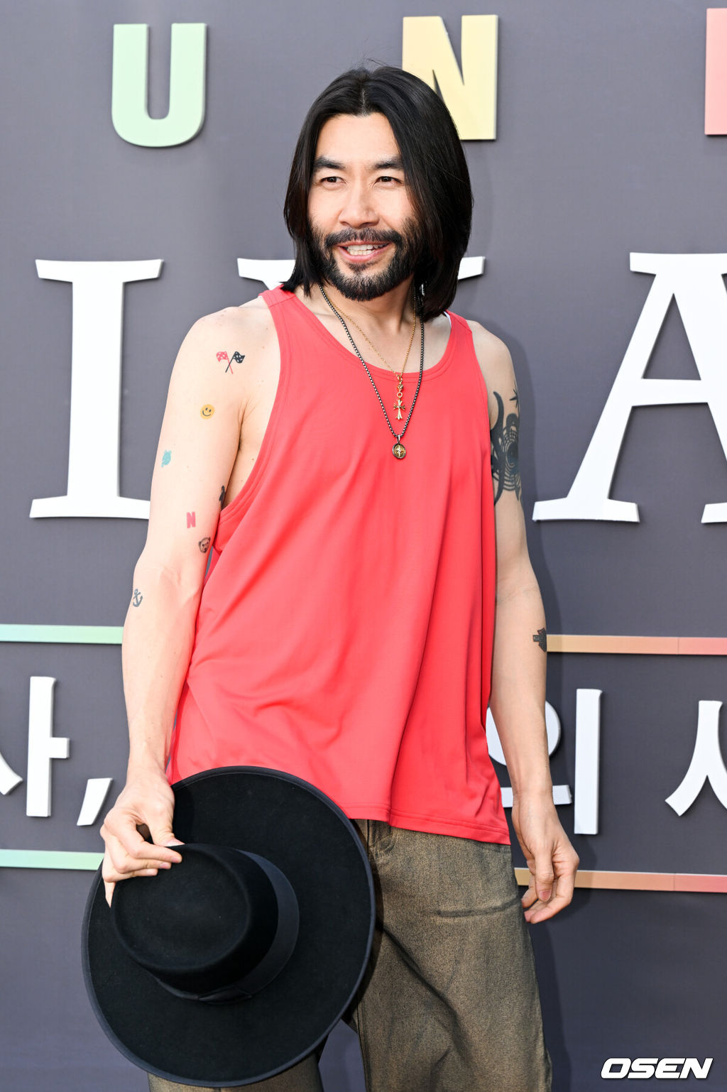 전시 '문도 픽사: 픽사, 상상의 세계로' 레드카펫 행사가 7일 서울 성동구 성수문화예술마당에서 열렸다.이번 전시의 이름 ‘문도’는 스페인어로 세계를 뜻한다. 즉 픽사의 세계인 셈이다. 다음달 29일까지 열린다.방송인 노홍철이 포즈를 취하고 있다. 2025.05.07 /cej@osen.co.kr