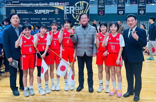 [사진] 일본에서도 손꼽히는 농구명문 이와쿠라초