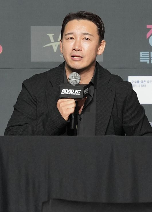 로드FC 정문홍 회장이 지방보조금법 위반 및 업무상 횡령 혐의에 대해 경찰로부터 불입건 결정을 통보받았다. / 로드FC