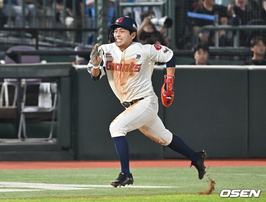 롯데 자이언츠 황성빈 054 2025.08.28 / foto0307@osen.co.kr