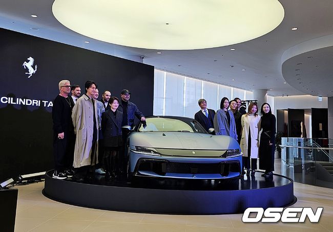 페라리 12칠린드리 테일러메이드를 만들어낸 주역들.