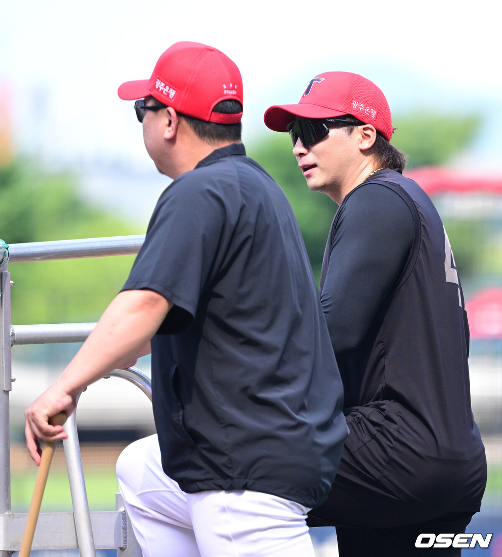 KIA 이범호 감독과 나성범./OSEN DB