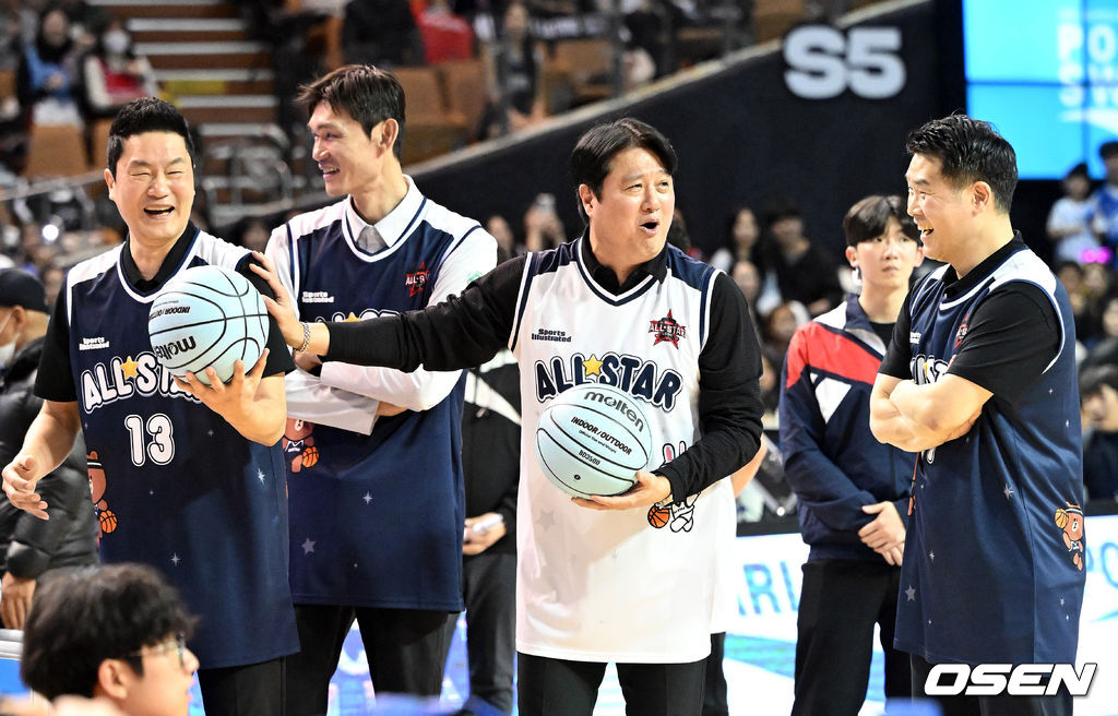 문경은 감독 '정말 신경쓰여'