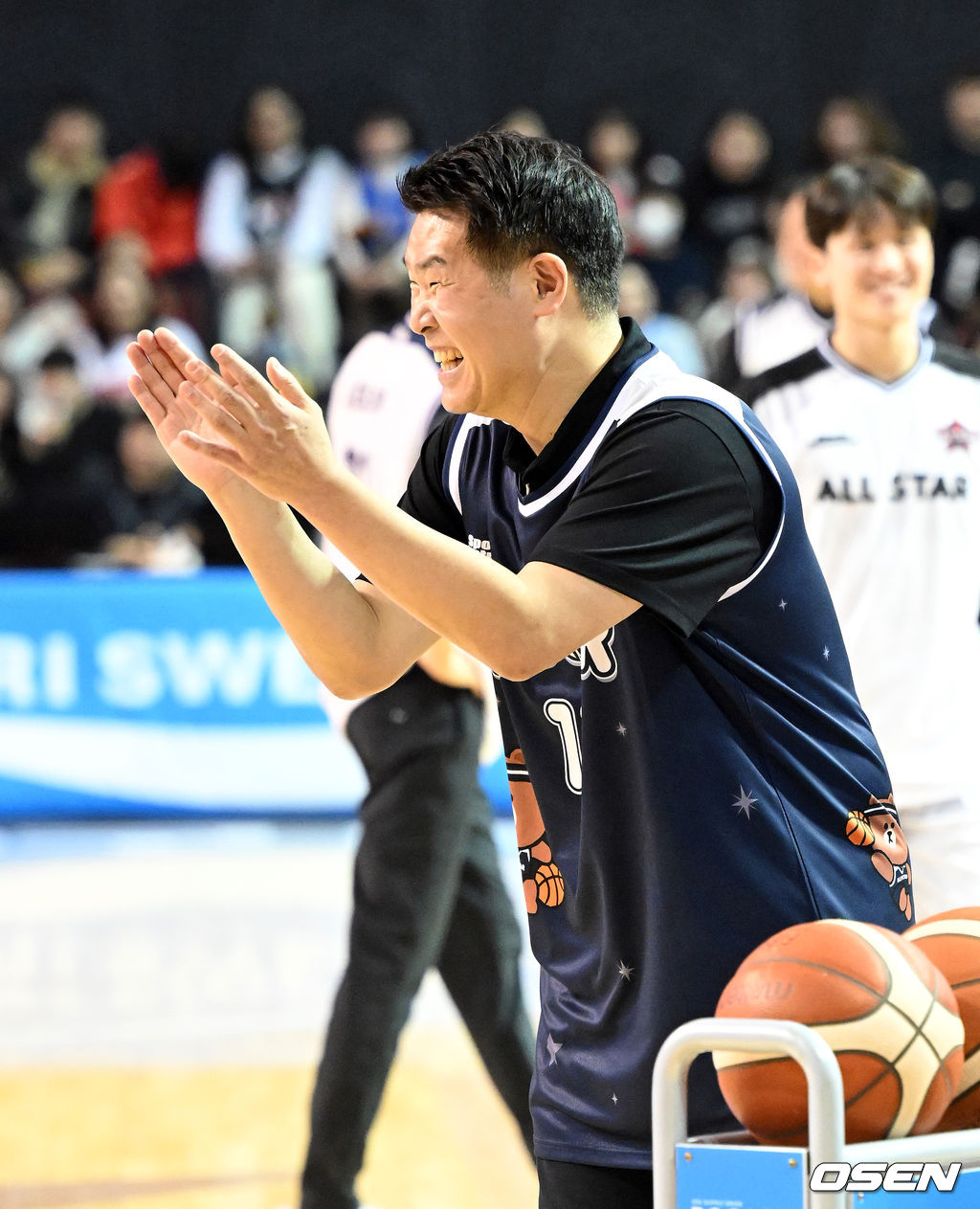 이래서 '우승 감독' 승부욕으로 팬들에게 웃음 안긴 조상현 감독