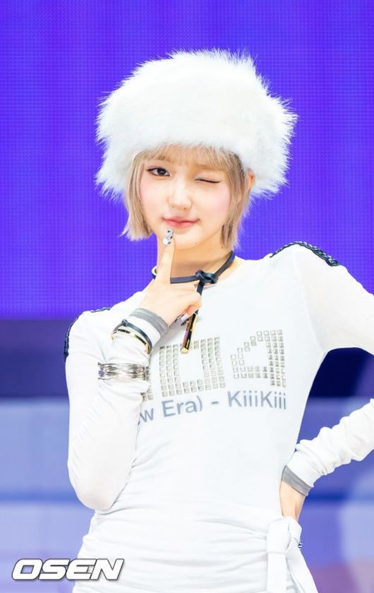 [OSEN=박준형 기자] 26일 오후 서울 자양동 예스24 라이브홀에서 그룹 키키(KiiiKiii·지유, 이솔, 수이, 하음, 키야) 미니 2집 '델룰루 팩(Delulu Pack)' 쇼케이스가 진행됐다.  '델룰루 팩'은 '지금의 나'로 어디서든 자유롭게 존재하고 싶은 키키의 새해 소원을 이들만의 방식으로 풀어낸 앨범이다. 앨범에는 타이틀곡 '404 (New Era)'를 비롯해 'Delulu(델룰루)', 'UNDERDOGS(언더독스)', '멍냥', 'Dizzy(디지)', 'To Me From Me(투 미 프롬 미) (Prod. TABLO)' 등 총 6곡이 수록됐다.  그룹 키키가 포즈를 취하고 있다. 2026.01.26 / soul1014@osen.co.kr