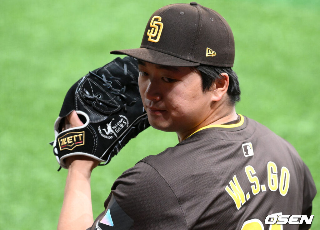 샌디에이고 파드리스 시절 고우석이 캐치볼을 하고 있다. 2024.03.16 /sunday@osen.co.kr