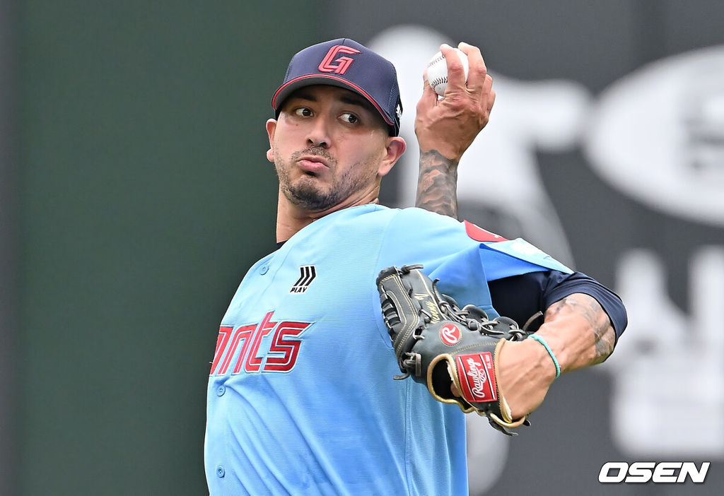 롯데 자이언츠 벨라스케즈 2025.08.10 / foto0307@osen.co.kr