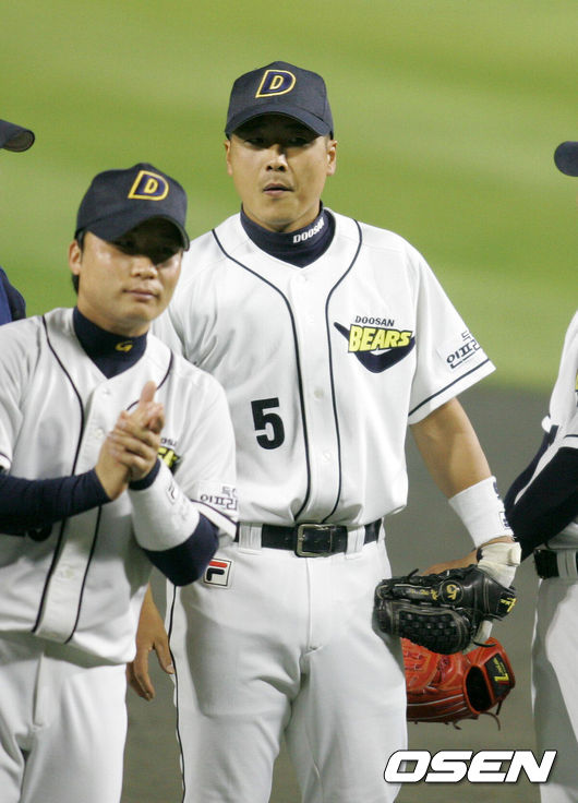 [OSEN=손용호 기자] 2005 플레이오프 3차전 두산 홍원기 2005.10.10 /spjj@osen.co.kr