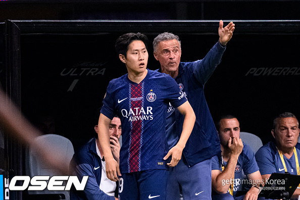 [사진] 이강인과 루이스 엔리케 감독 ⓒGettyimages(무단전재 및 재배포 금지)