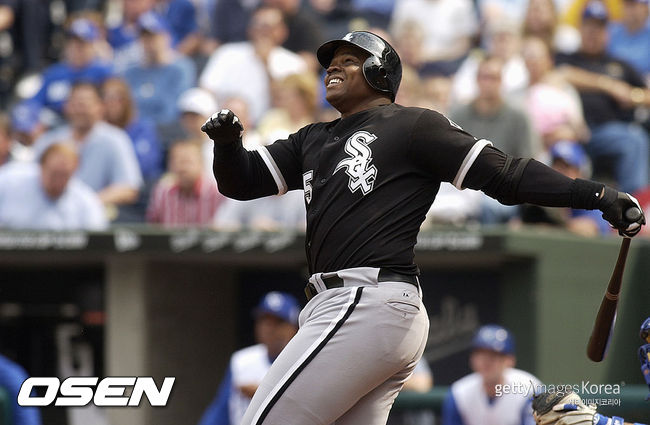 [사진] 선수 시절 프랭크 토마스 ⓒGettyimages(무단전재 및 재배포 금지)