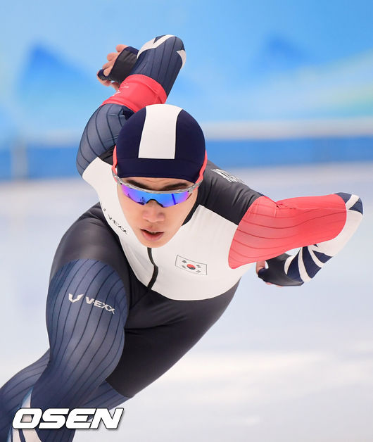 [OSEN=베이징(중국), 지형준 기자] 18일 중국 베이징 국립 스피드 스케이팅 경기장에서 2022 베이징 동계올림픽 스피드 스케이팅 남자 1000m 경기가 열렸다.대한민국 김민석이 역주하고 있다. 2022.02.18 /jpnews@osen.co.kr