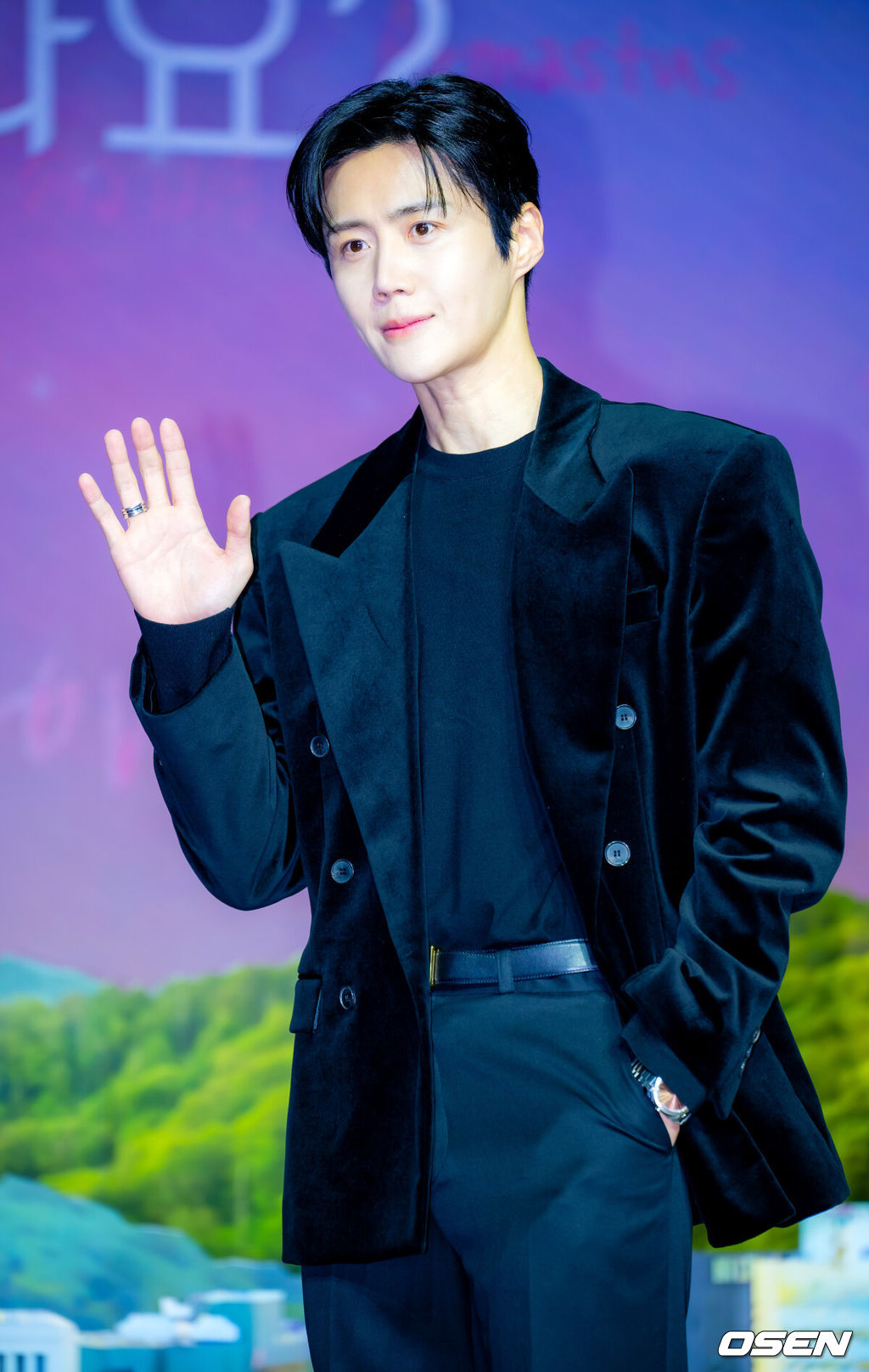 13일 오후 서울 강남구 조선 팰리스 서울 강남 더 그레이트 홀에서 넷플릭스 시리즈 '이 사랑 통역 되나요?' 제작발표회가 열렸다.다중언어 통역사 주호진(김선호)이 글로벌 톱스타 차무희(고윤정)의 통역을 맡게 되면서 펼쳐지는 예측불가 로맨틱 코미디. 오는 16일 공개 예정.배우 김선호가 포토타임을 하고 있다. 2026.01.13 / rumi@osen.co.kr