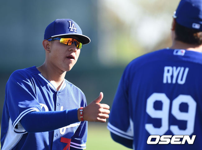 2015년 스프링 트레이닝 때 류현진과 함께한 훌리오 유리아스. 2015.03.09 /OSEN DB