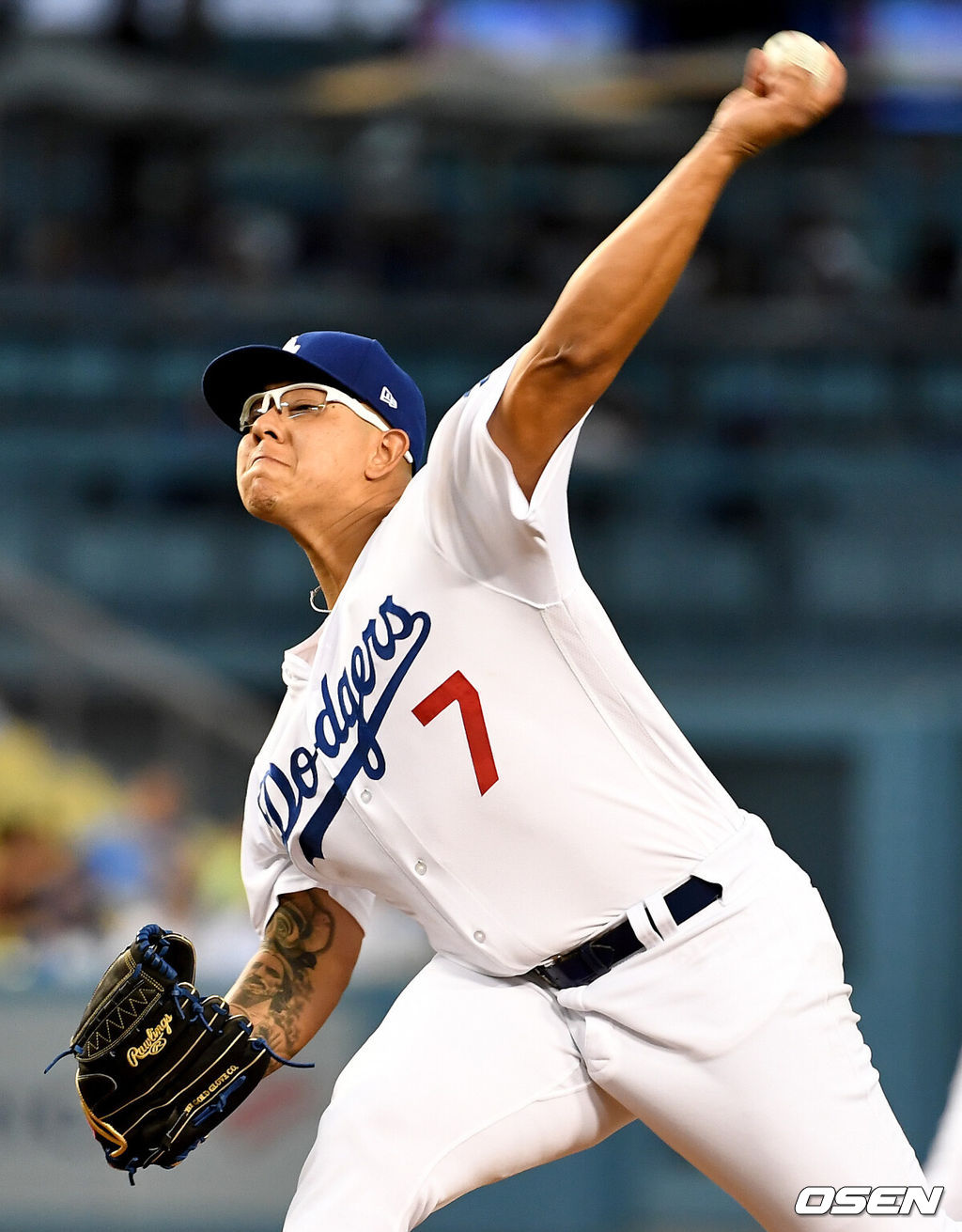 4일(한국시간) 미국 캘리포니아주 로스앤젤레스 다저스타디움에서 ‘2019 메이저리그’ LA 다저스와 콜로라도 로키스의 경기가 열렸다.다저스 선발 훌리오 유리아스가 힘차게 공을 뿌리고 있다. 2019.09.04 /dreamer@osen.co.kr