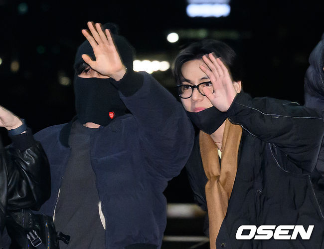 팬과 취재진의 뜨거운 관심에도 부담 대신 여유로움 가진 '슈퍼스타'들