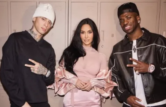 [사진] 킴 카다시안 SNS