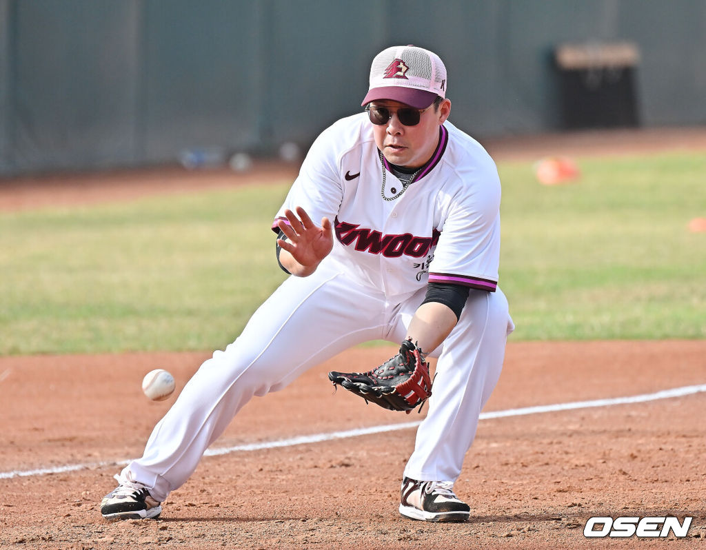 키움 히어로즈 안치홍 005 2026.02.03 / foto0307@osen.co.kr